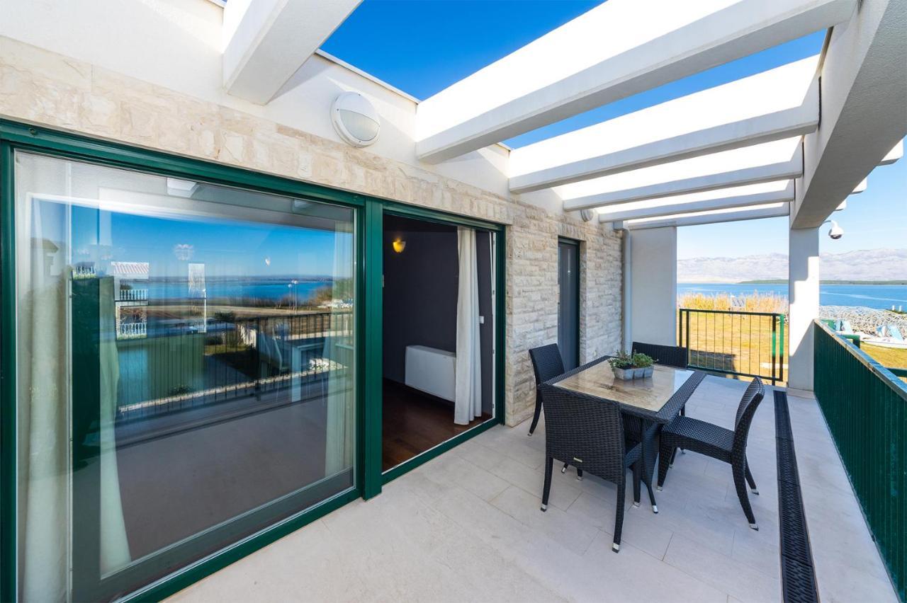 Queen Beach Apartments Nin Luaran gambar