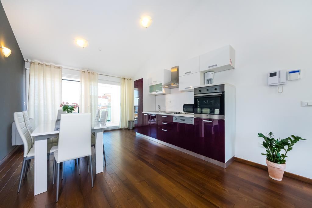 Queen Beach Apartments Nin Luaran gambar
